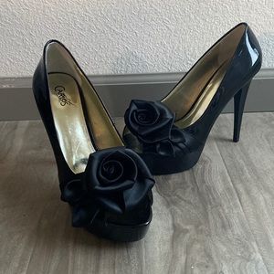 Carlos by Carlos Santana Black Rose Heels